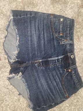 Levi's 501 Blue Frayed Denim  Shorts Size 28